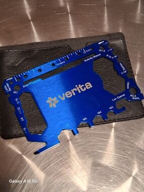 Veritas Blue Multi-tool Card Wallet Tool